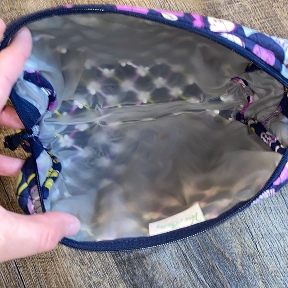 Vera Bradley cosmetic bag - Picture 4 of 6